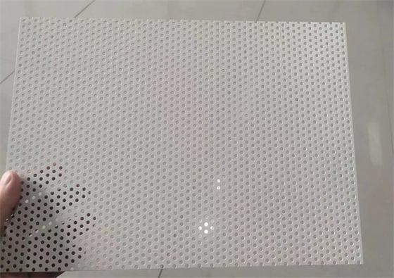 0.8mm perforiertes Aluminiumblatt AA1060, AA1100, AA3003 Schwarzweiss