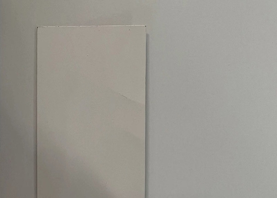 0.45MM galvanisierte PPGI-Stahlspule mit Farbe EINHORN-WEISS des Mikrometer-5-12 hinterem